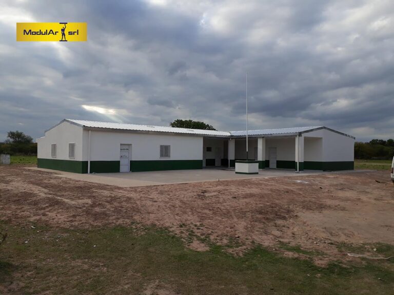 Escuela Primaria y Secundaria 1221