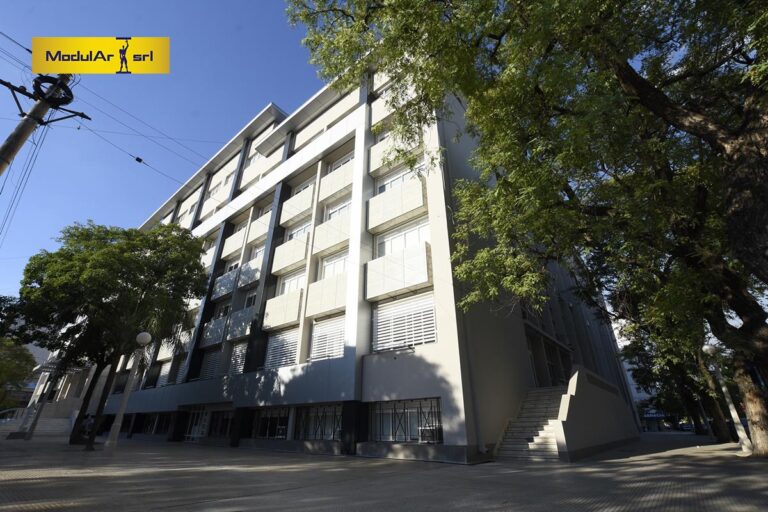 Fachadas del Palacio de Tribunales — Final Día, foto 11