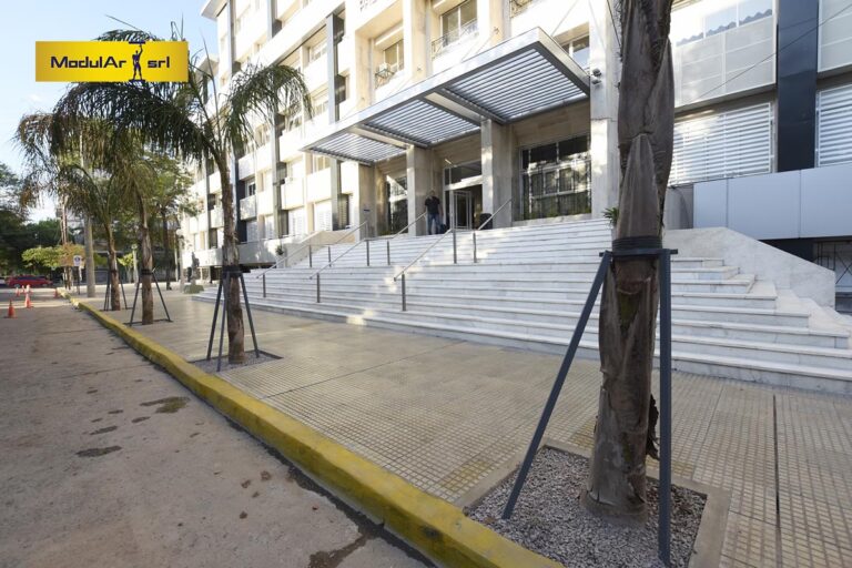 Fachadas del Palacio de Tribunales — Final Día, foto 28