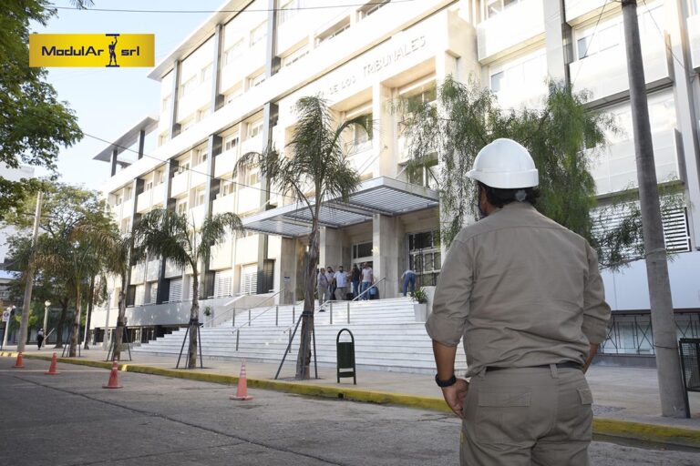 Fachadas del Palacio de Tribunales — Final Día, foto 31
