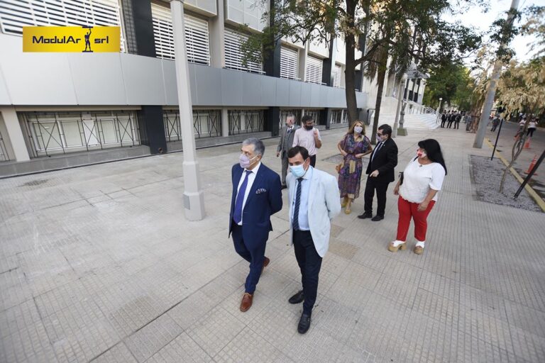Fachadas del Palacio de Tribunales — Final Día, foto 34