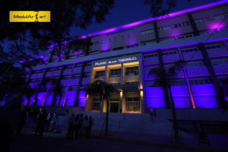 Fachadas del Palacio de Tribunales — Final Noche, foto 15