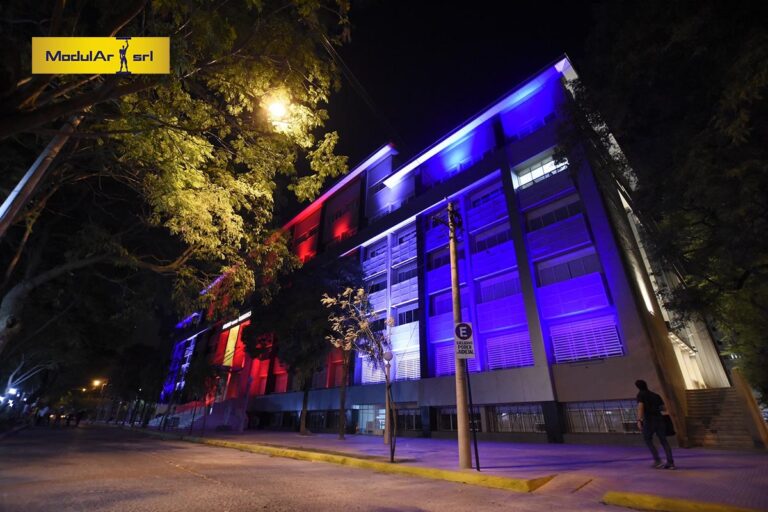 Fachadas del Palacio de Tribunales — Final Noche, foto 18