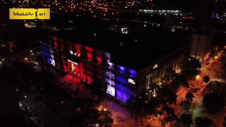 Fachadas del Palacio de Tribunales — Final Noche, foto 7
